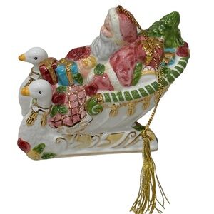 Royal Albert Vintage Old Country Roses Seasons of Color Christmas ornament